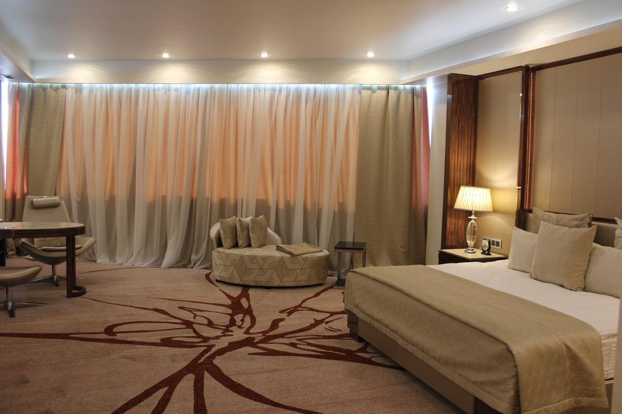 Boutique Hotel Health Club&Spa Grand Prix Astana Eksteriør billede