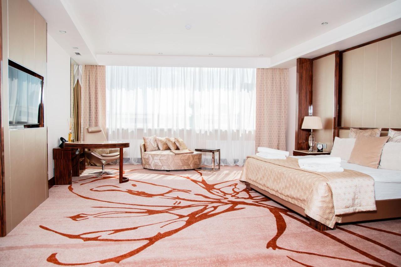 Boutique Hotel Health Club&Spa Grand Prix Astana Eksteriør billede