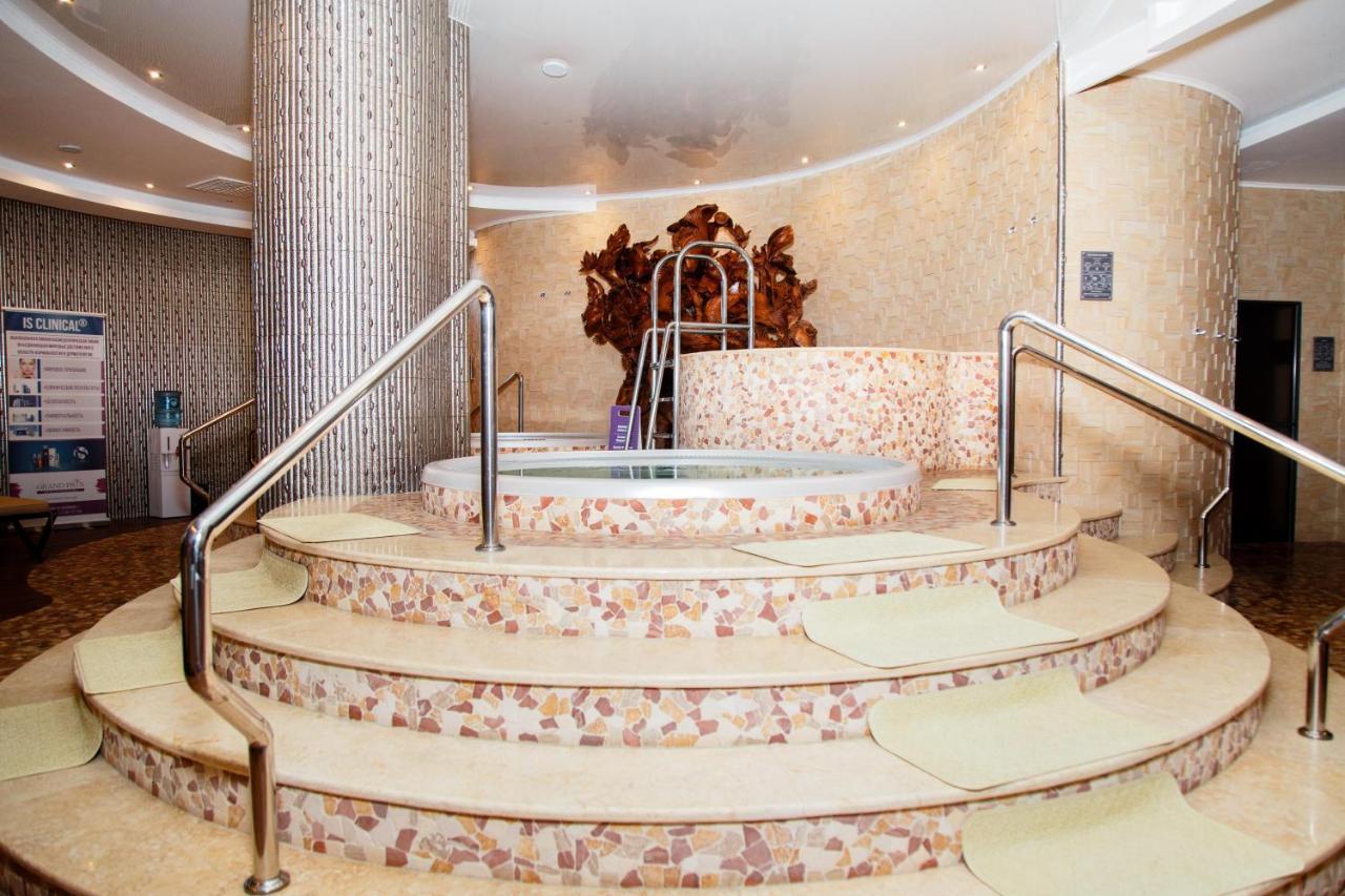 Boutique Hotel Health Club&Spa Grand Prix Astana Eksteriør billede